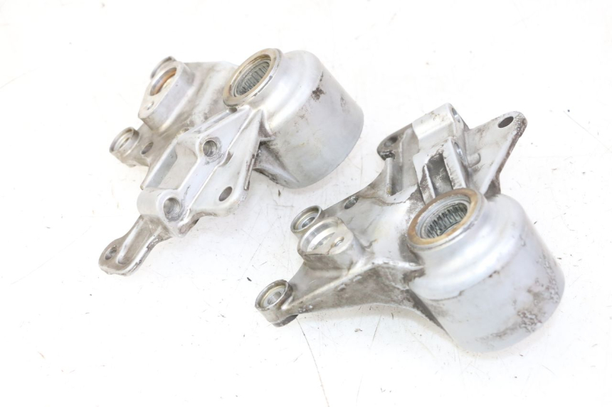 photo de UCHWYT ZACISKU HAMULCA PRZEDNIEGO PIAGGIO MP3 500 (2011 - 2015) - Widok ogólny