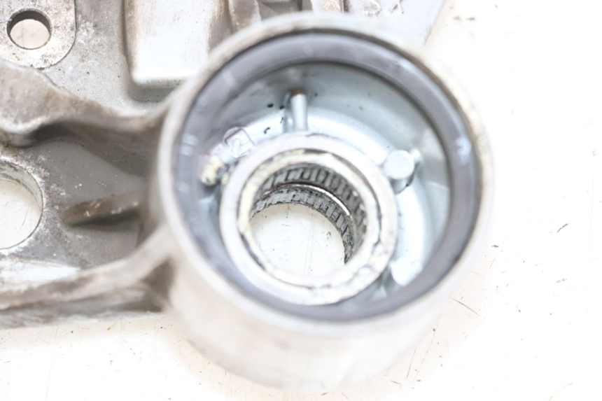 photo de UCHWYT ZACISKU HAMULCA PRZEDNIEGO PIAGGIO MP3 125 (2006 - 2014) - Część sprawdzona