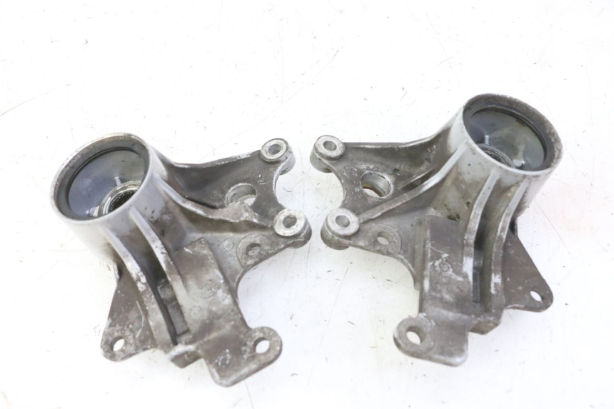 photo de UCHWYT ZACISKU HAMULCA PRZEDNIEGO PIAGGIO MP3 RL 250 (2006 - 2010) - Zbliżenie techniczne