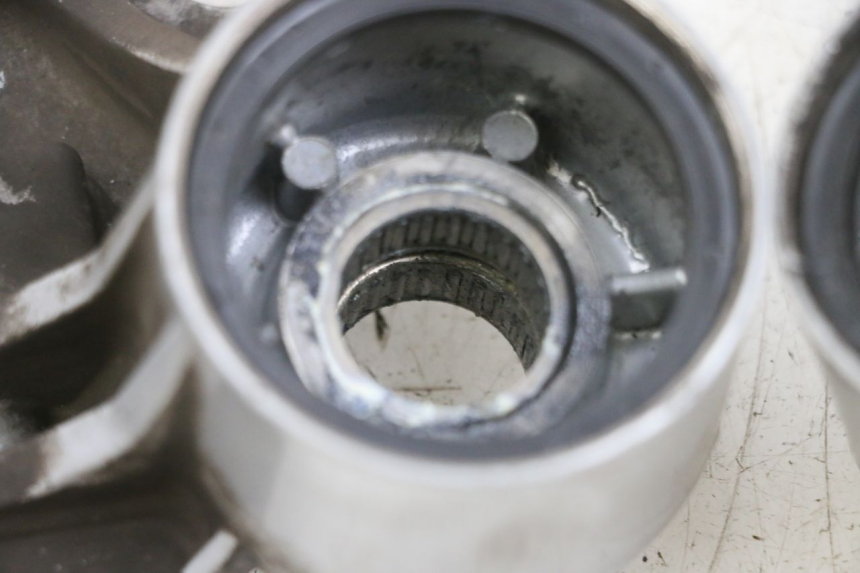 photo de UCHWYT ZACISKU HAMULCA PRZEDNIEGO PIAGGIO MP3 125 (2006 - 2014) - Część sprawdzona