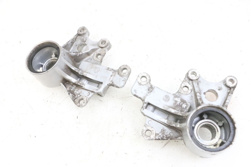 photo de UCHWYT ZACISKU HAMULCA PRZEDNIEGO PIAGGIO MP3 RL 250 (2006 - 2010) - Widok główny