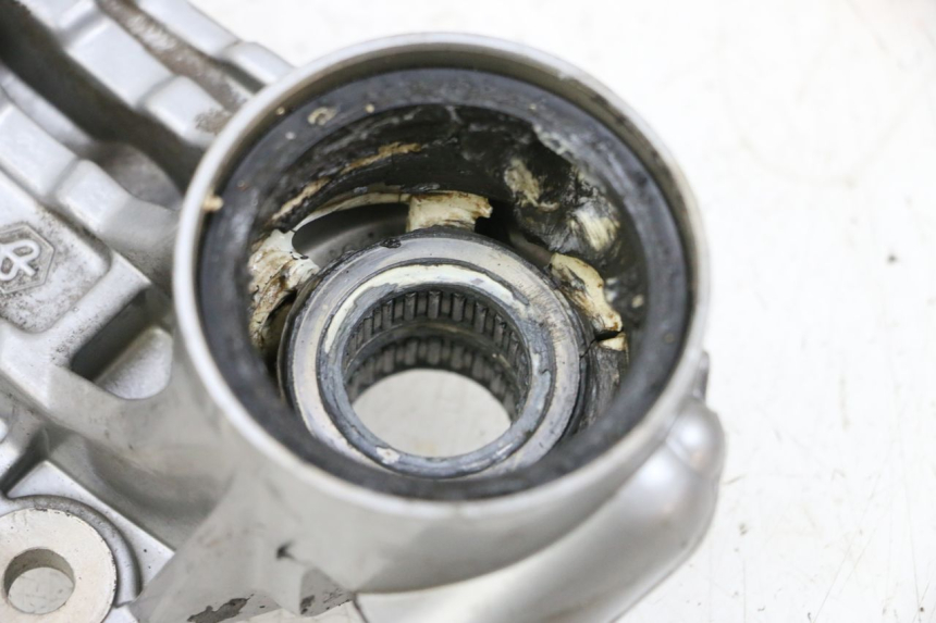 photo de UCHWYT ZACISKU HAMULCA PRZEDNIEGO PIAGGIO VESPA GTS SUPER IE 125 (2009 - 2016) - Widok ogólny