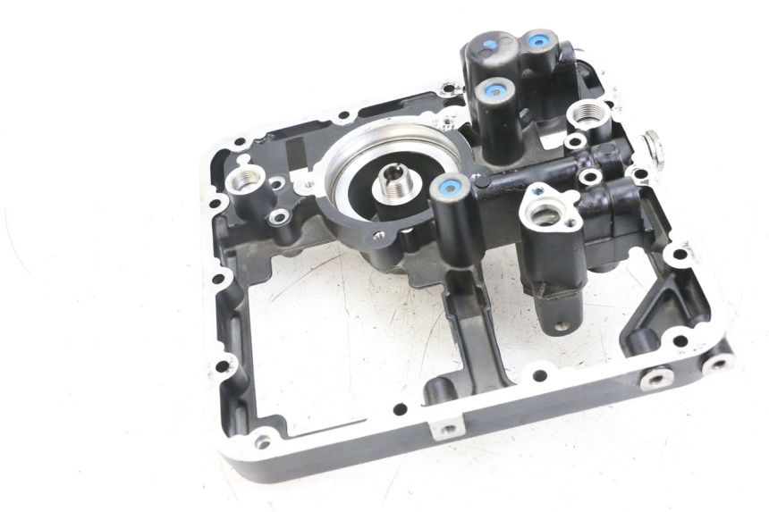 photo de UCHWYT FILTRA OLEJU MOTO GUZZI NORGE 8V GT 1200 (2011 - 2016) - Widok ogólny