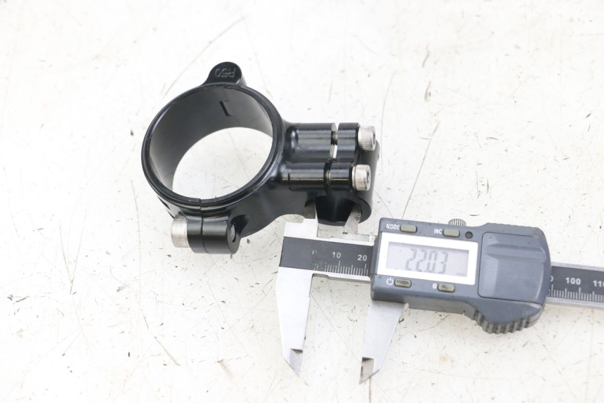 photo de UCHWYT KIEROWNICY ARCHIVE CAFE RACER 4T 50 (2019 - 2024) - Szczegół części