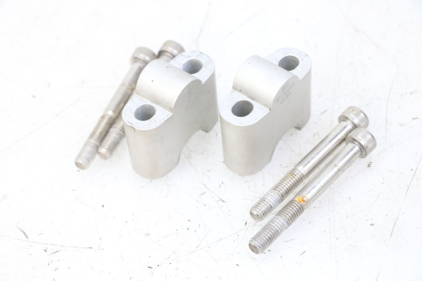 photo de UCHWYT KIEROWNICY HONDA NTV DEAUVILLE ABS 700 (2007 - 2016) - Szczegół części