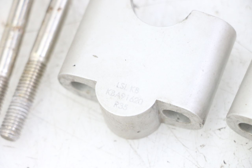 photo de UCHWYT KIEROWNICY HONDA NTV DEAUVILLE ABS 700 (2007 - 2016) - Inny kąt widzenia