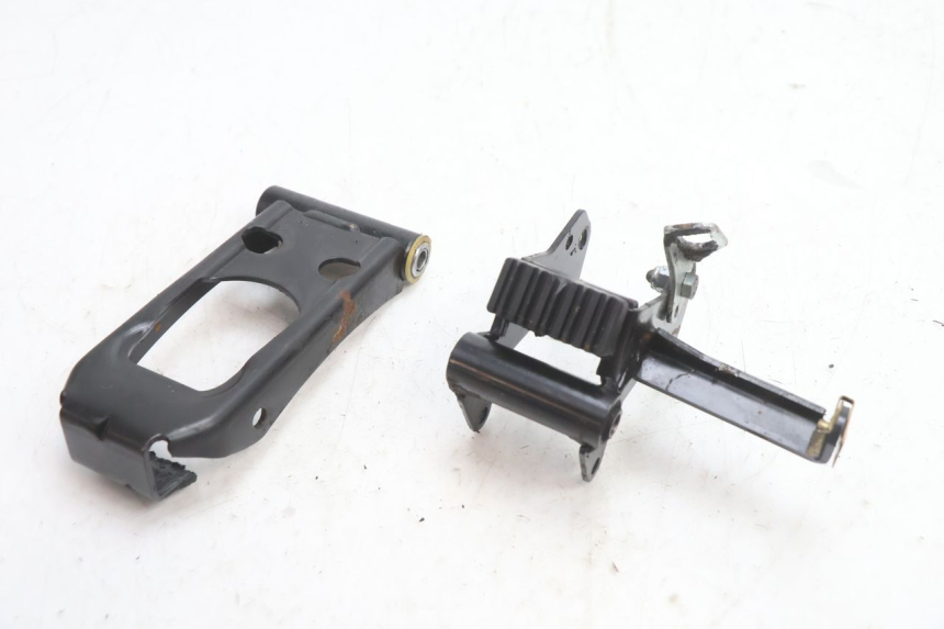 photo de UCHWYT SILNIKA PEUGEOT 103 SPX CLIP 50 (1989 - 1992) - Widok główny