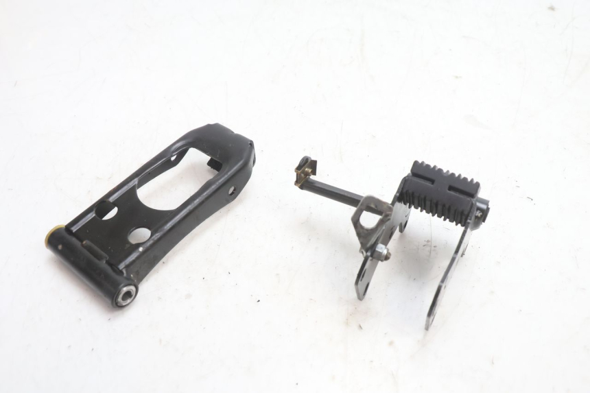photo de UCHWYT SILNIKA PEUGEOT 103 SPX CLIP 50 (1989 - 1992) - Szczegół części