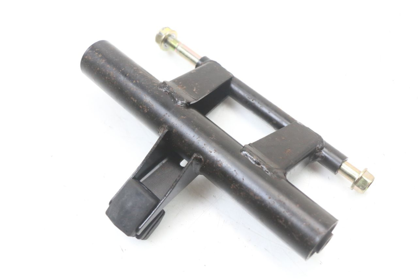 photo de UCHWYT SILNIKA DAELIM A-FOUR 2T 50 (2005 - 2012) - Inny kąt widzenia