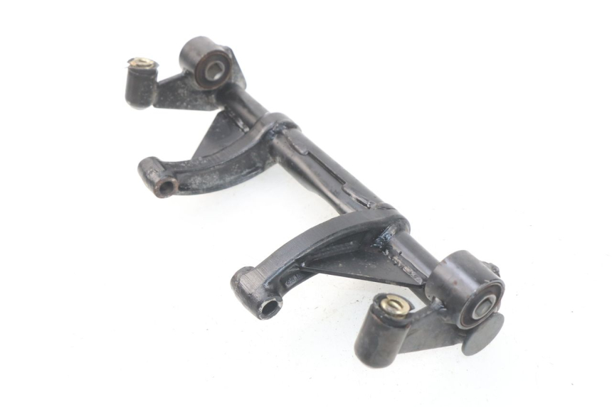 photo de UCHWYT SILNIKA KYMCO AGILITY 4T 50 (2018 - 2022) - Zbliżenie techniczne