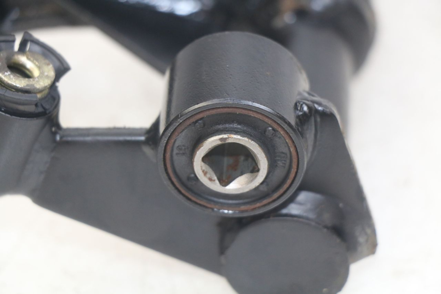 photo de UCHWYT SILNIKA KYMCO AGILITY 4T 50 (2018 - 2022) - Widok ogólny