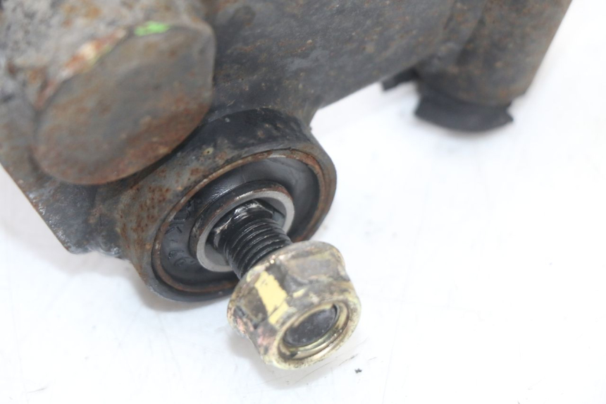 photo de UCHWYT SILNIKA KYMCO AGILITY CARRY 50 (2011 - 2020) - Zbliżenie techniczne