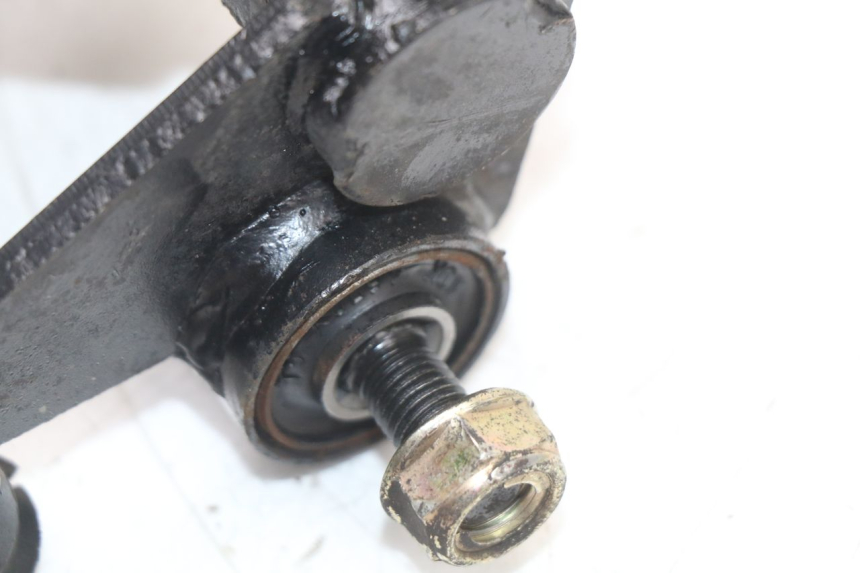 photo de UCHWYT SILNIKA KYMCO AGILITY CARRY 50 (2011 - 2020) - Stan powierzchni