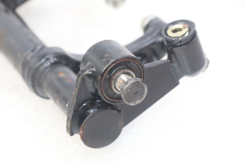 photo de UCHWYT SILNIKA KYMCO AGILITY DELIVERY 4T 50 (2018 - 2023) - Inny kąt widzenia