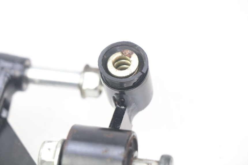 photo de UCHWYT SILNIKA KYMCO AGILITY DELIVERY 4T 50 (2018 - 2023) - Punkty mocowania