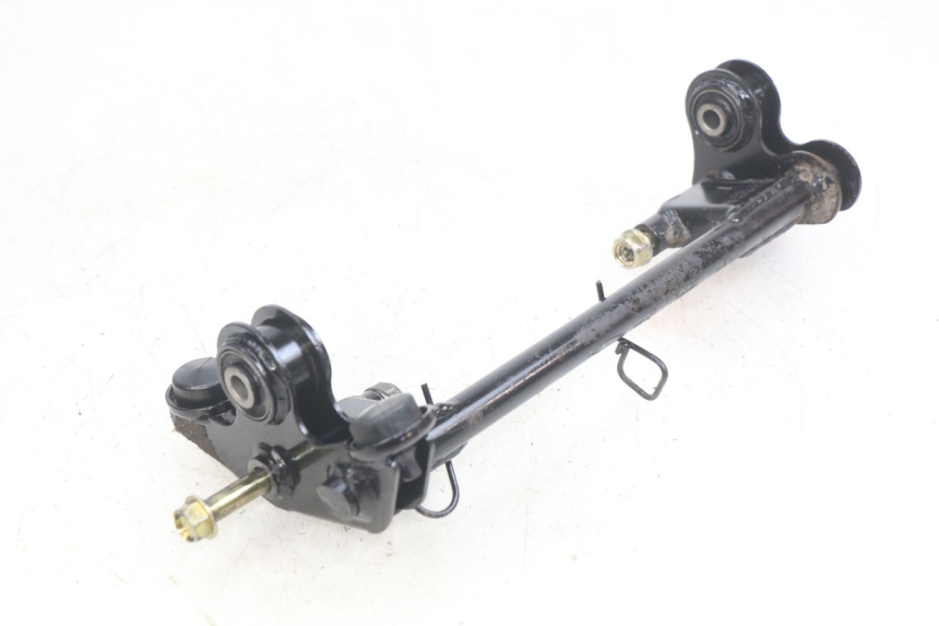 photo de UCHWYT SILNIKA KYMCO AGILITY NAKED RENOUVO 2T 50 (2011 - 2018) - Inny kąt widzenia