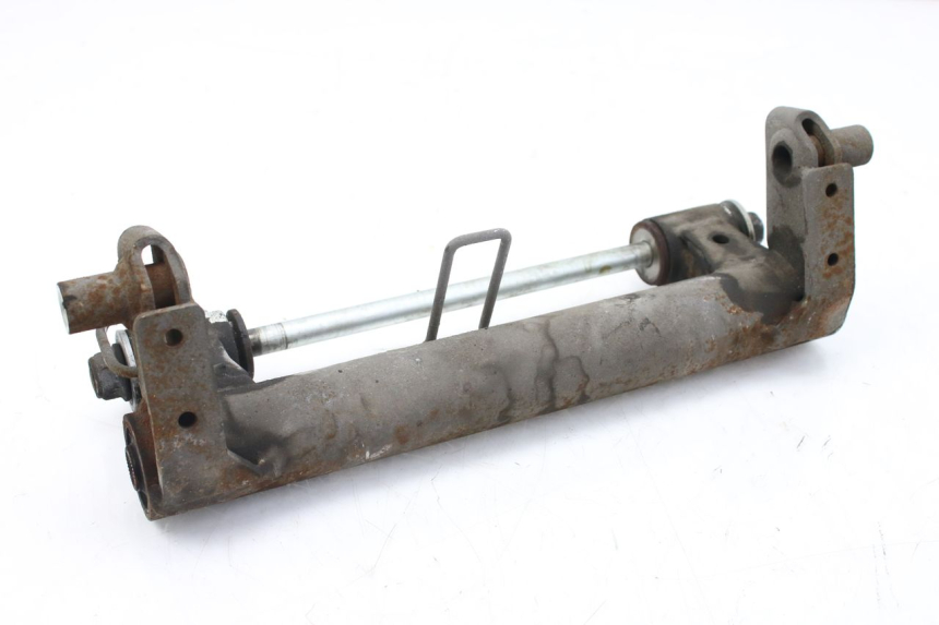 photo de UCHWYT SILNIKA SUZUKI AN BURGMAN 400 (2006 - 2010) - Zbliżenie techniczne