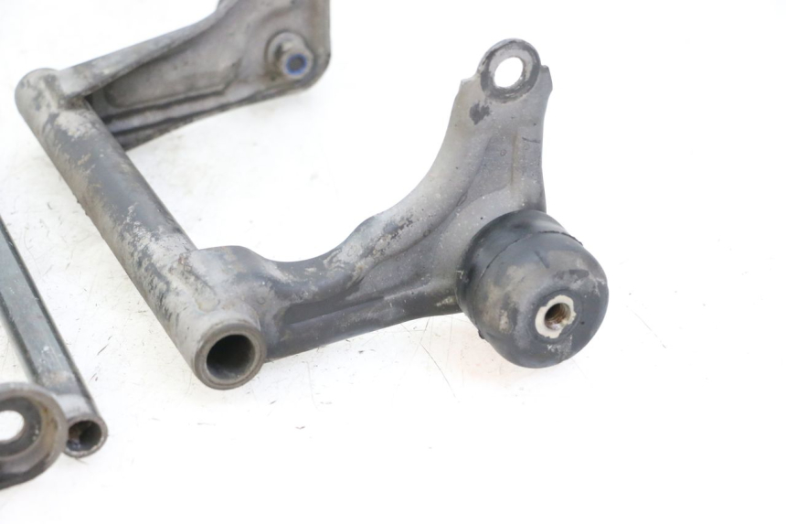 photo de UCHWYT SILNIKA BMW C1 125 (2000 - 2003) - Punkty mocowania