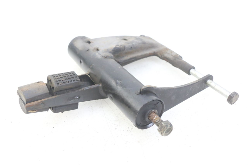 photo de UCHWYT SILNIKA DERBI BOULEVARD 50 (2009 - 2006) - Inny kąt widzenia