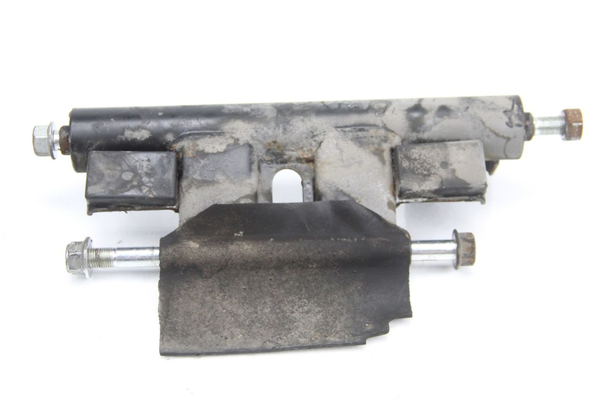 photo de UCHWYT SILNIKA SUZUKI BURGMAN 125 (2007 - 2014) - Widok główny