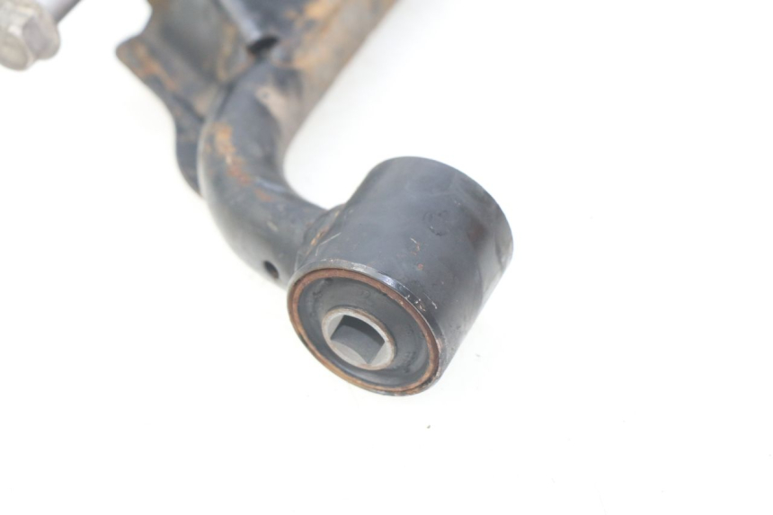 photo de UCHWYT SILNIKA YAMAHA BW'S BWS 125 (2010 - 2013) - Zoom stanu zużycia