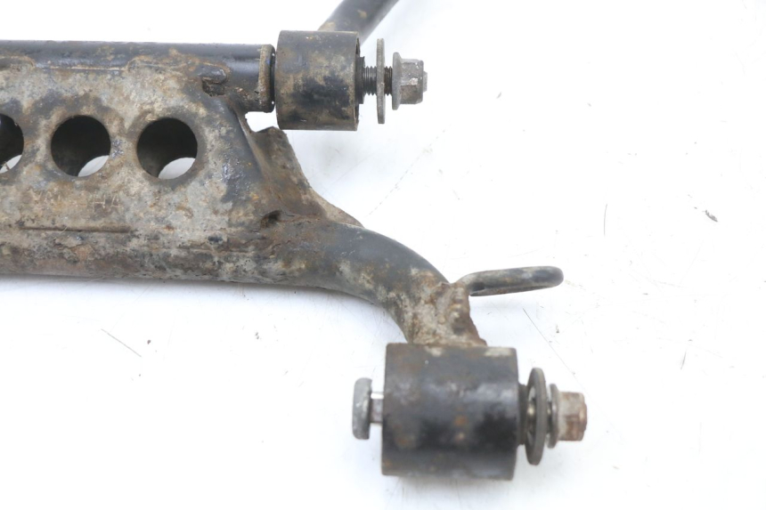 photo de UCHWYT SILNIKA YAMAHA BW'S BWS 125 (2010 - 2013) - Zbliżenie techniczne