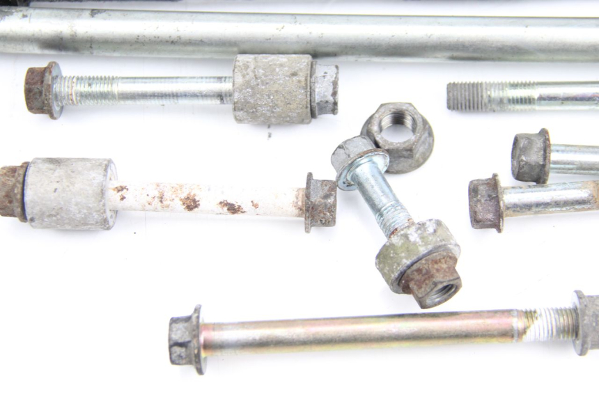 photo de UCHWYT SILNIKA HONDA CBR F SC21 1000 (1986 - 1992) - Inny kąt widzenia