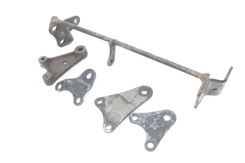 photo de UCHWYT SILNIKA HONDA CBRF CBR-F PC41 600 (2011 - 2013) - Widok główny