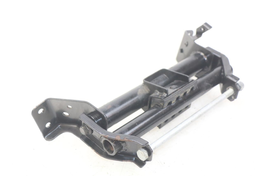 photo de UCHWYT SILNIKA PEUGEOT CITYSTAR 2T 50 (2018 - 2021) - Inny kąt widzenia