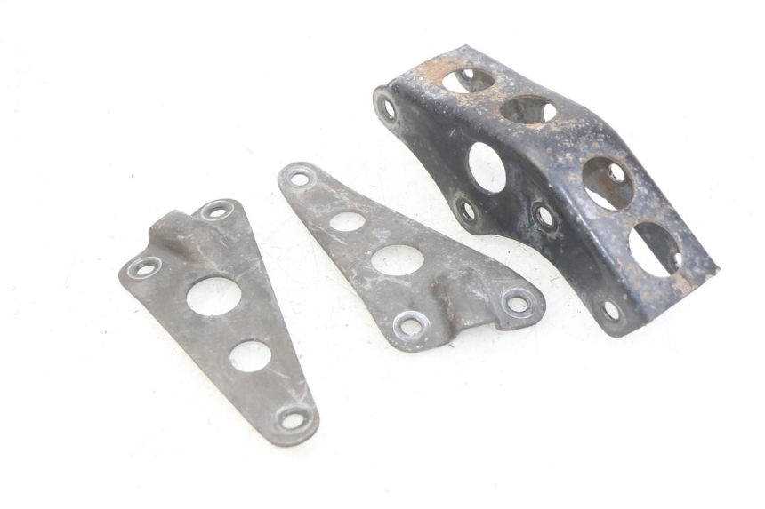 photo de UCHWYT SILNIKA HONDA CM 125 (1983 - 2003) - Widok główny