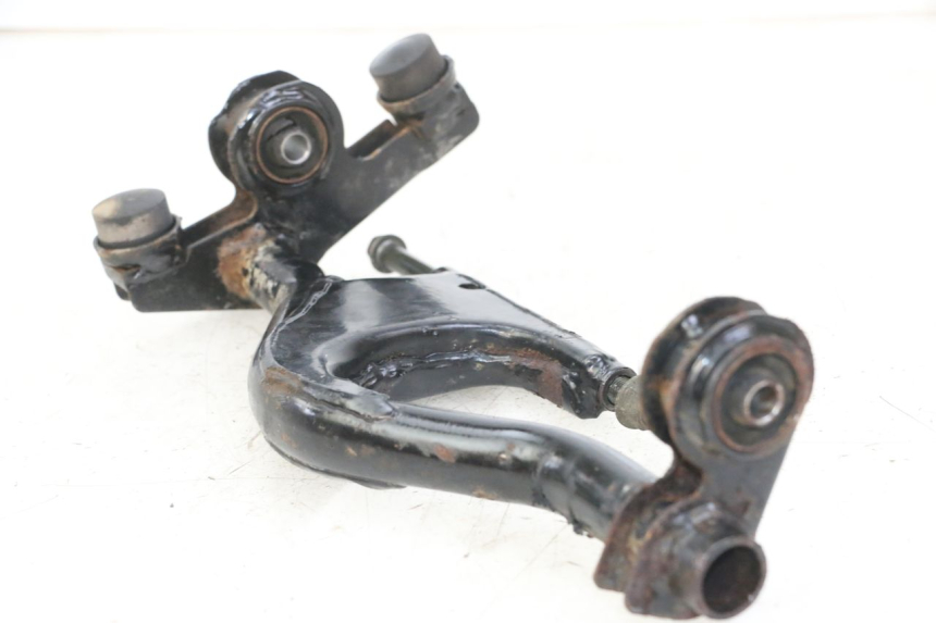 photo de UCHWYT SILNIKA DAELIM BESBI 125 (2007 - 2008) - Zoom stanu zużycia