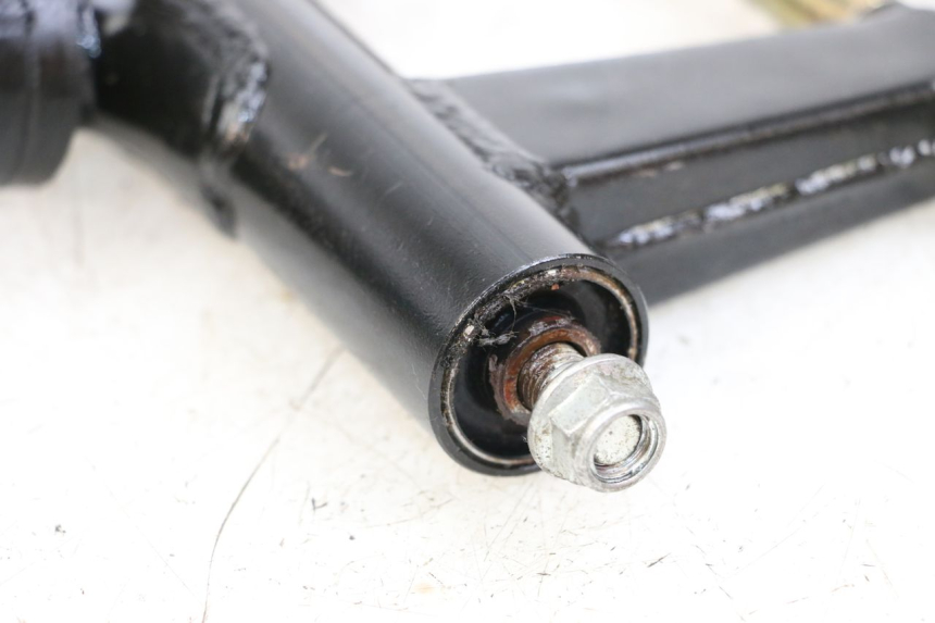 photo de UCHWYT SILNIKA LONGJIA DIGITA 4T 50 (2019 - 2022) - Inny kąt widzenia