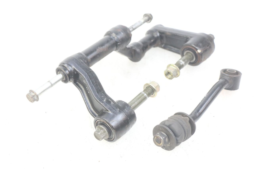 photo de UCHWYT SILNIKA KYMCO DINK STREET 125 (2009 - 2014) - Zbliżenie techniczne