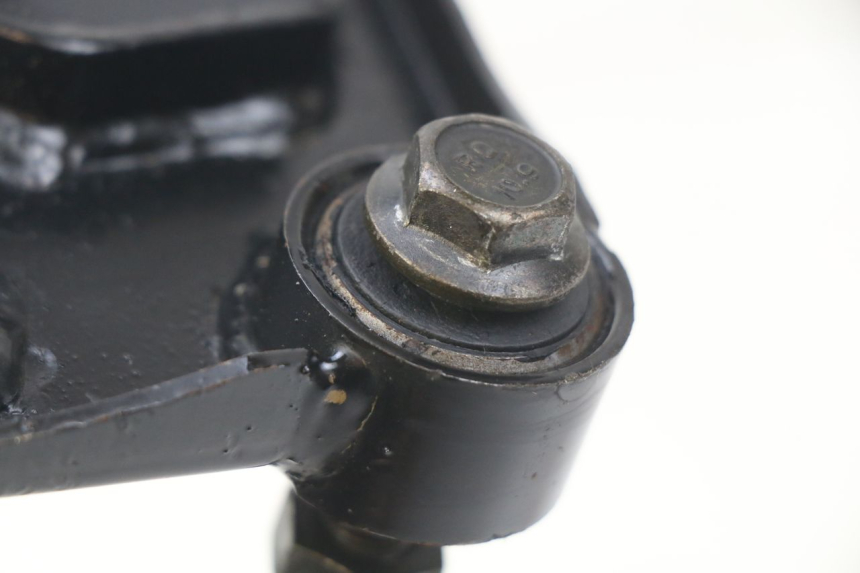 photo de UCHWYT SILNIKA PEUGEOT DJANGO 2T 50 (2014 - 2019) - Inny kąt widzenia