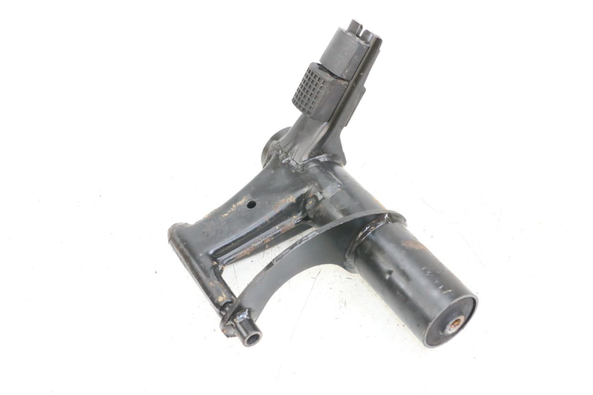 photo de UCHWYT SILNIKA GILERA DNA 50 (2000 - 2007) - Zoom stanu zużycia