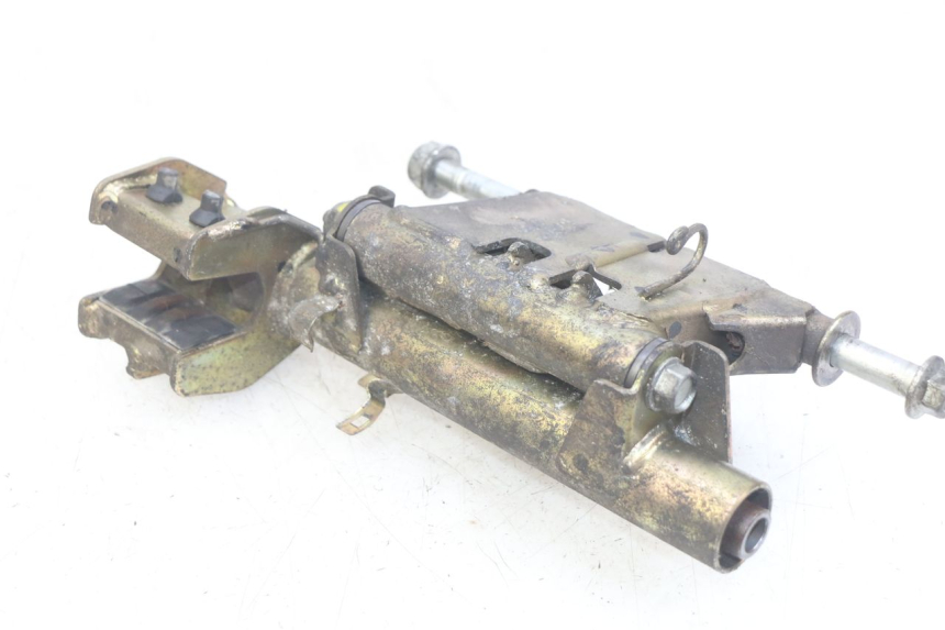 photo de UCHWYT SILNIKA HONDA FES PANTHEON 2T 125 (1998 - 2002) - Zoom stanu zużycia