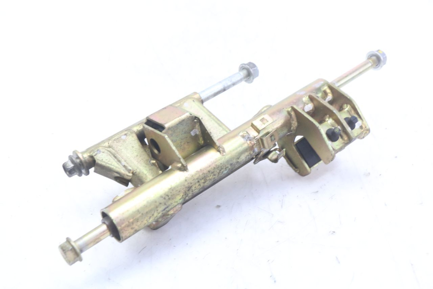 photo de UCHWYT SILNIKA HONDA FES PANTHEON 2T 125 (1998 - 2002) - Szczegół części