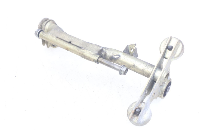 photo de UCHWYT SILNIKA HONDA FES PANTHEON 125 (2003 - 2007) - Zbliżenie techniczne