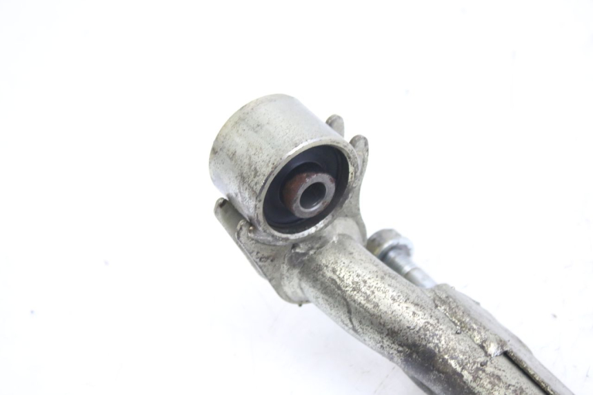 photo de UCHWYT SILNIKA HONDA FES S-WING SWING ABS 125 (2007 - 2015) - Zoom stanu zużycia