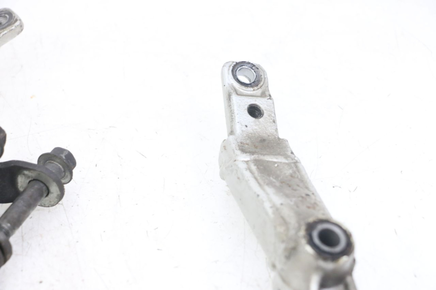 photo de UCHWYT SILNIKA YAMAHA FJ 3CX 1200 (1986 - 1996) - Stan powierzchni