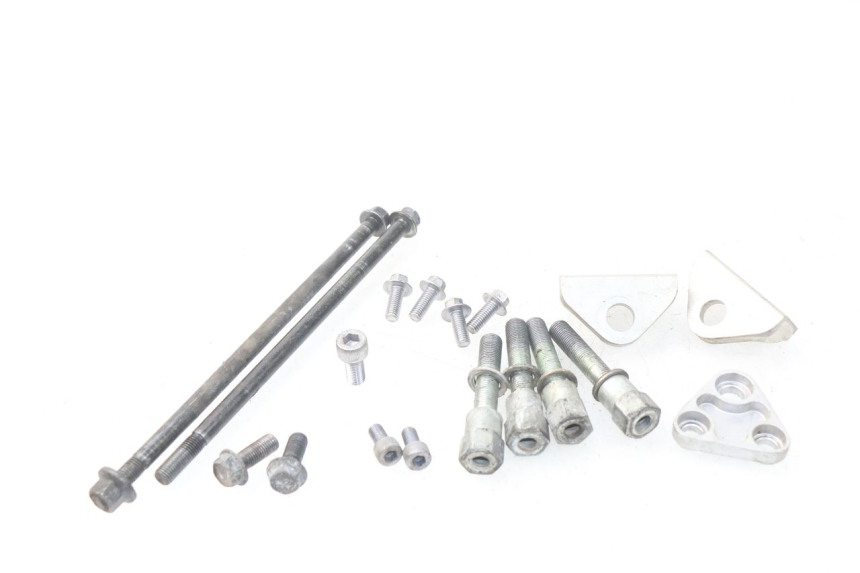 photo de UCHWYT SILNIKA YAMAHA FJR ABS 1300 (2006 - 2012) - Szczegół części