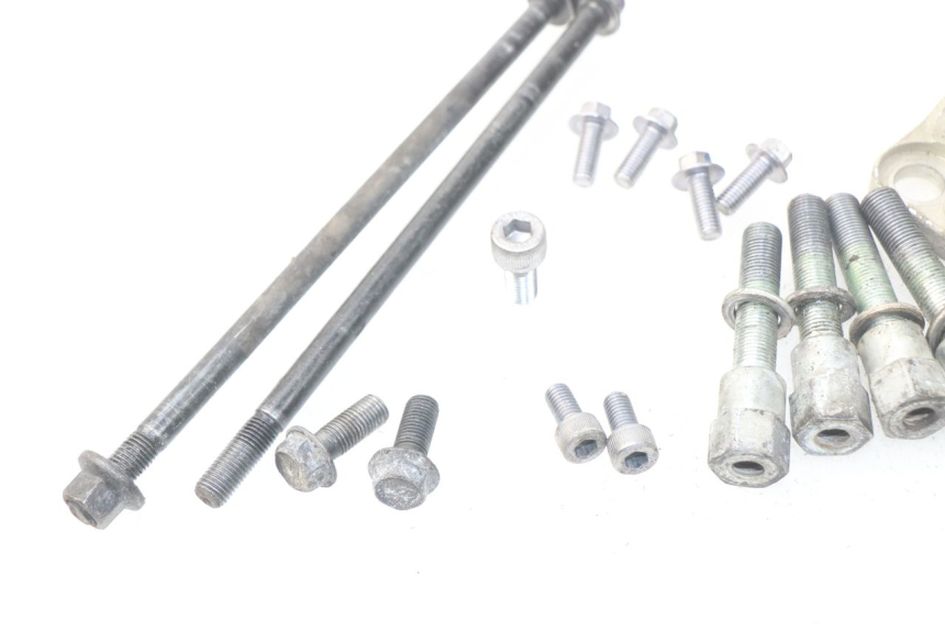 photo de UCHWYT SILNIKA YAMAHA FJR ABS 1300 (2006 - 2012) - Zoom stanu zużycia