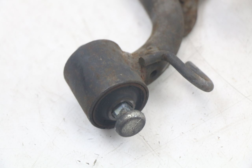 photo de UCHWYT SILNIKA MBK FLAME X 125 (2004 - 2007) - Zbliżenie techniczne