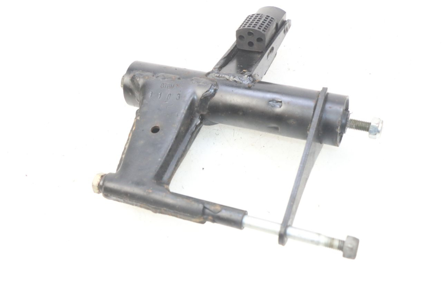 photo de UCHWYT SILNIKA PIAGGIO FLY 2T 50 (2004 - 2017) - Inny kąt widzenia