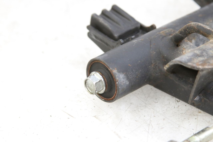 photo de UCHWYT SILNIKA HONDA FORZA 125 (2015 - 2016) - Zoom stanu zużycia