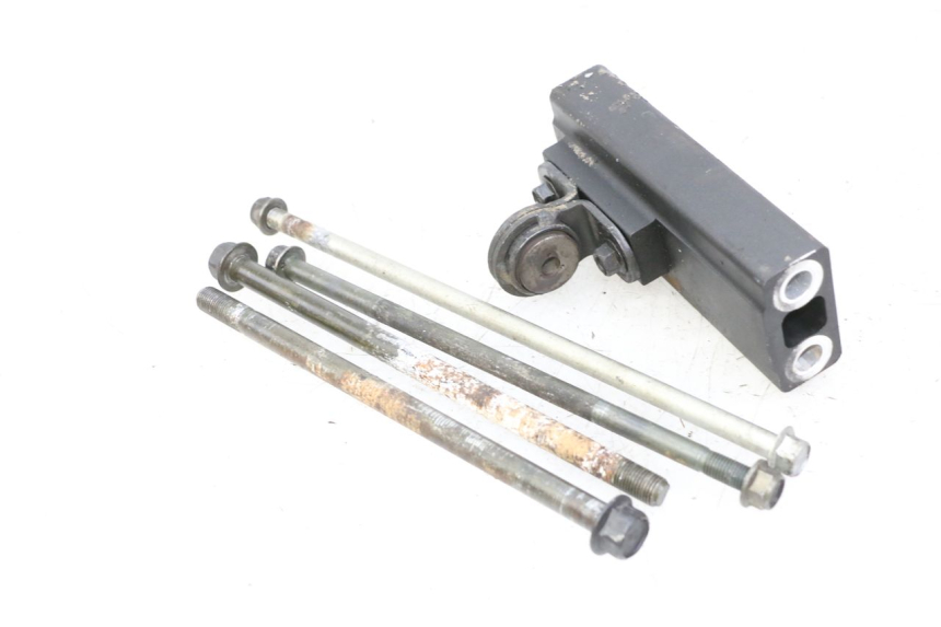 photo de UCHWYT SILNIKA YAMAHA FZ6 FAZER S2 600 (2007 - 2011) - Szczegół części