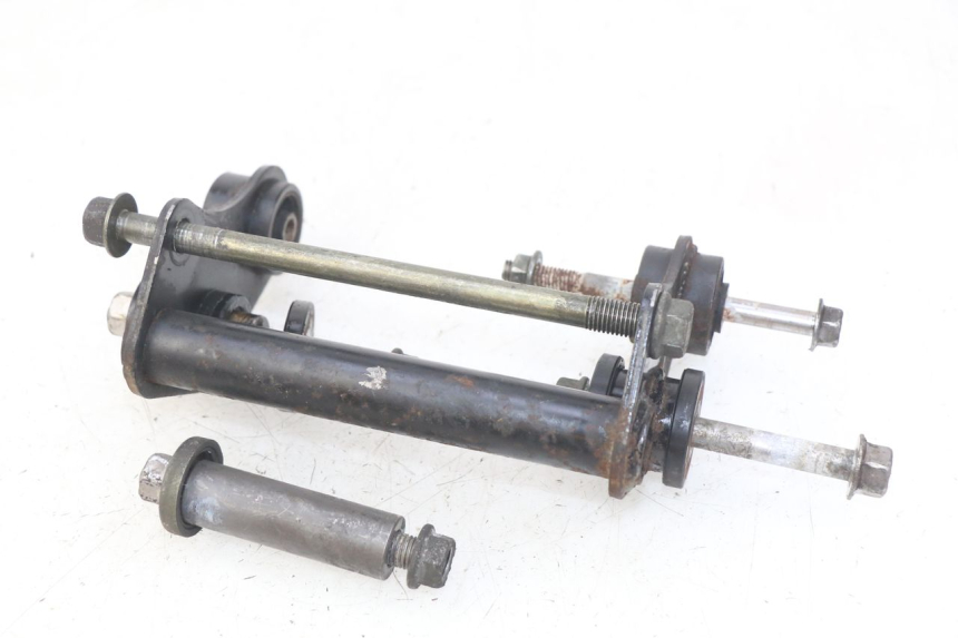 photo de UCHWYT SILNIKA YAMAHA FZS FAZER 600 (1998 - 2001) - Widok główny