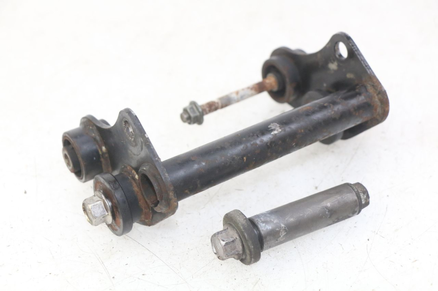 photo de UCHWYT SILNIKA YAMAHA FZS FAZER 600 (1998 - 2001) - Szczegół części