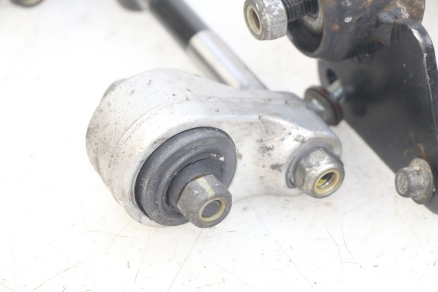 photo de UCHWYT SILNIKA GILERA GP 800 (2007 - 2013) - Punkty mocowania