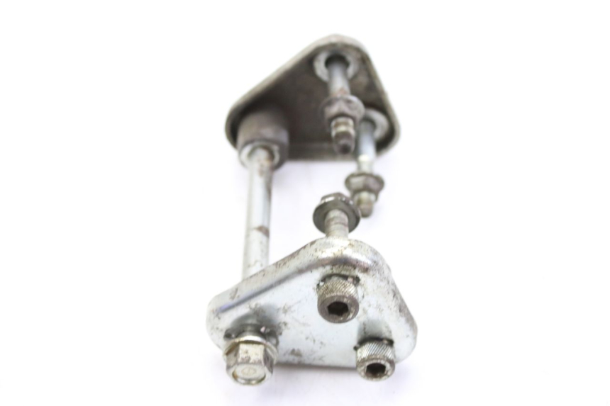 photo de UCHWYT SILNIKA SYM HUSKY 125 (1999 - 2005) - Inny kąt widzenia